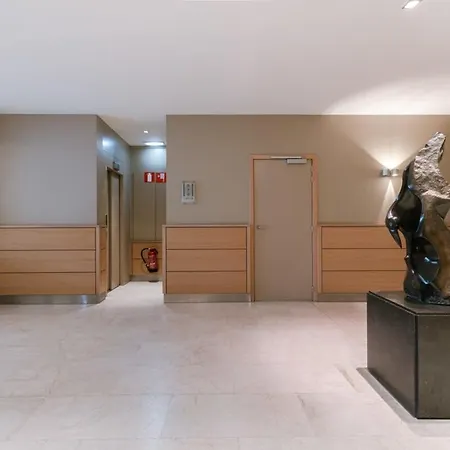 Spacious With Terrace And Sea-view Διαμέρισμα *