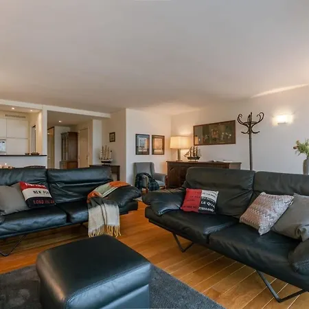 Spacious With Terrace And Sea-view Διαμέρισμα *